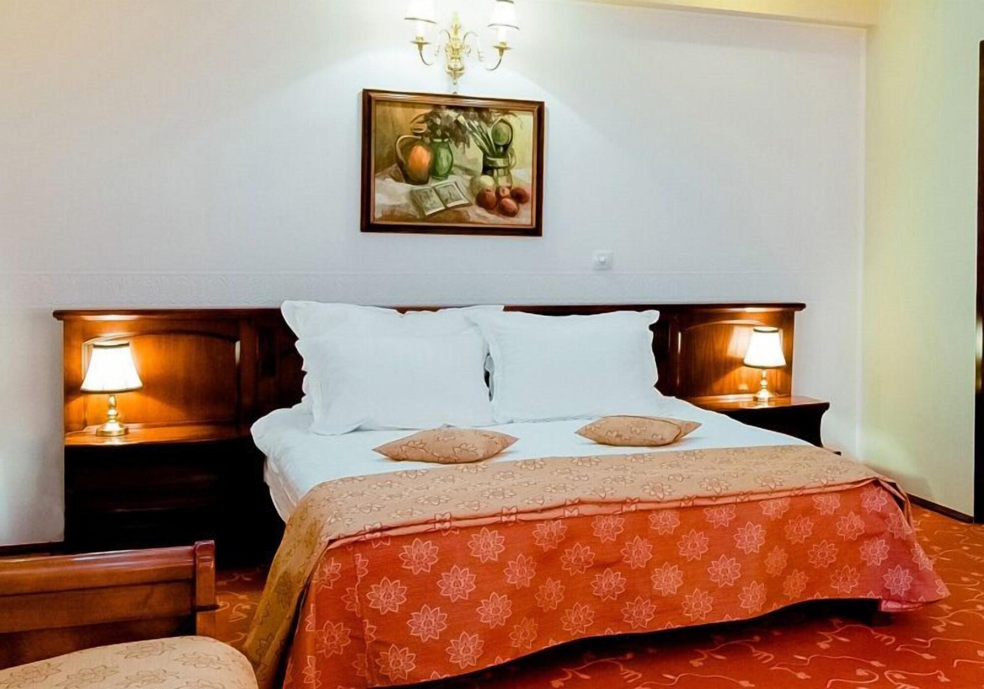 Hotel Mara Baia Mare Exteriör bild