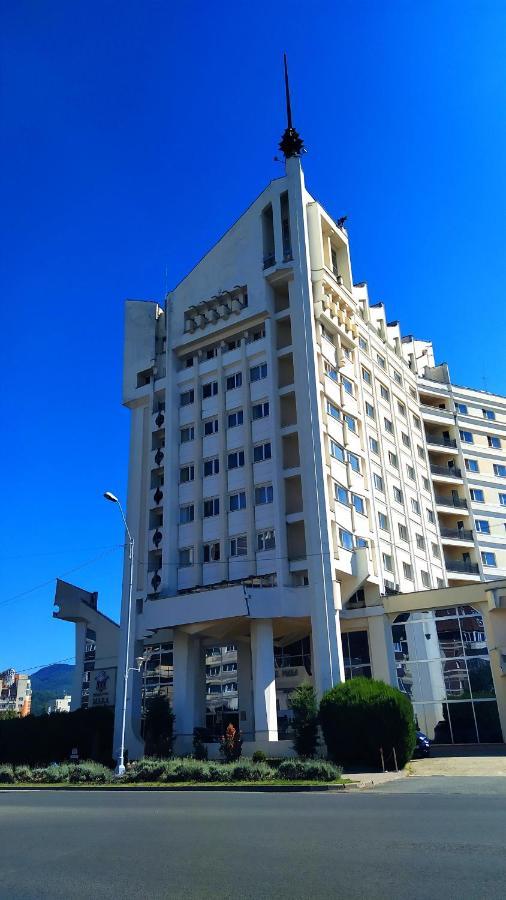 Hotel Mara Baia Mare Exteriör bild